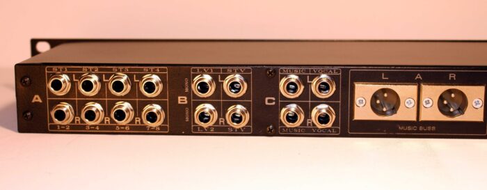 mixbuss mixer 3 Music Bus, Vocal Bus, Mix Bus mixer with ART TPS II, ART Pro VLA II, Shadow Hills Mastering Compressor, Millennia TCL-2