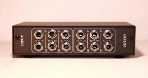TRS balanced monitor controller