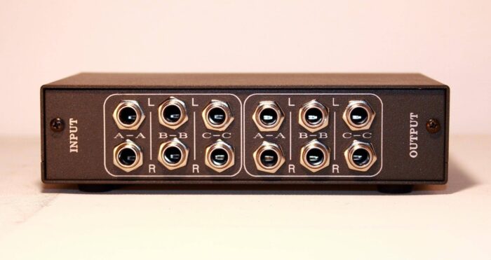Desktop LittleKnob Controller TRS balanced monitor controller 3 way in 3 way out 6