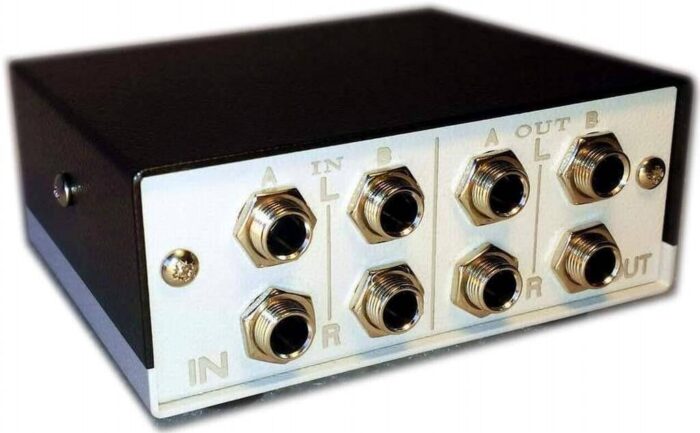 4x4 trs trs controller rear 4 input 4 output gain control