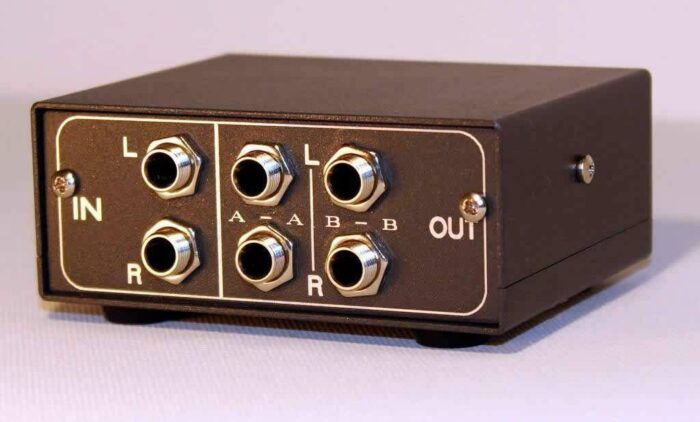 littleknob rear Volume controller, source selector monitor switcher