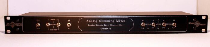 IMG_0084 analog mixer with master mono and 4x Stereo to 8 mono