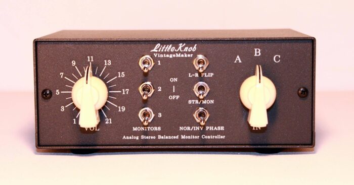 IMG_0004 desktop portable compact studio monitor controller 3 way stereo balanced best passive