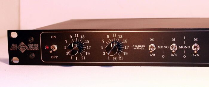IMG_0014 Analoger Stereo-Studio-Summiermischer für UAD, Apollo, Orion, Focusrite, Motu, Cubase, Pro Tools und Logic Pro