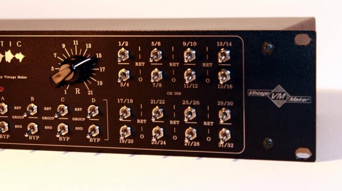 2U Neumann bus mixer 4 analog channel insert