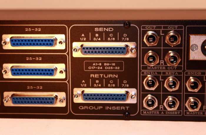 2U Neumann bus mixer 8 dsub 4 four Stereo insert