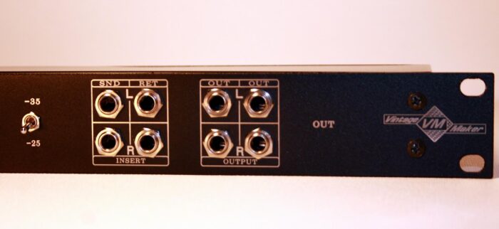 summing mixer with front panel connections 1 Analog Summing Mixer with Front Side-Panel Connector