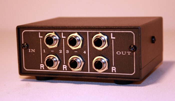 2 or 4 channel input summing mixer 1 2 - 4 channel mixer analog summing mixer for studio