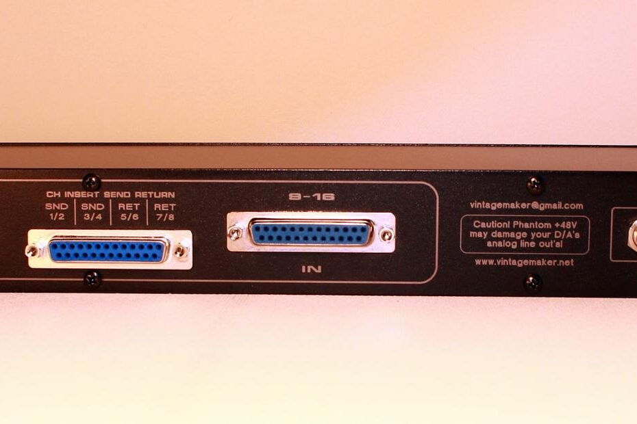 16-ch 2-BUS Summing Mixer - 4 x Master Insert