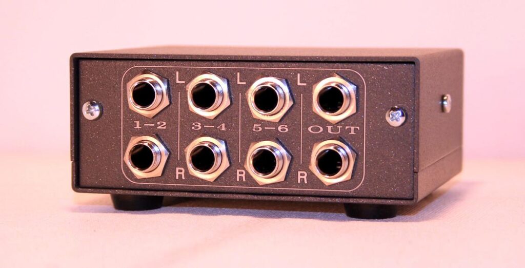 4 - 8 Input Desktop Mini Studio Summing Mixers 20 6 channel audio studio mixer