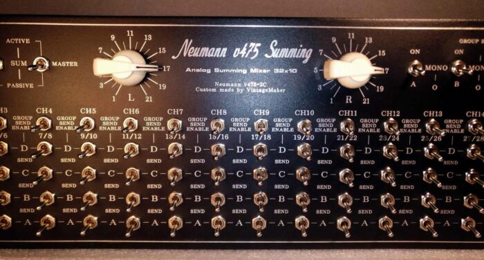 32 in 10 out Multi Bus Matrix Analog Summing Mixer center 32 in 10 out Multi Bus Matrix Analog Summing Mixer center