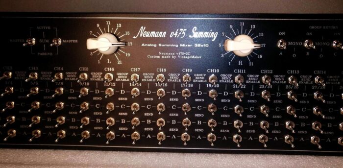 32 in 10 out Multi Bus Matrix Analog Summing Mixer center wide 32 in 10 out Multi Bus Matrix Analog Summing Mixer center wide