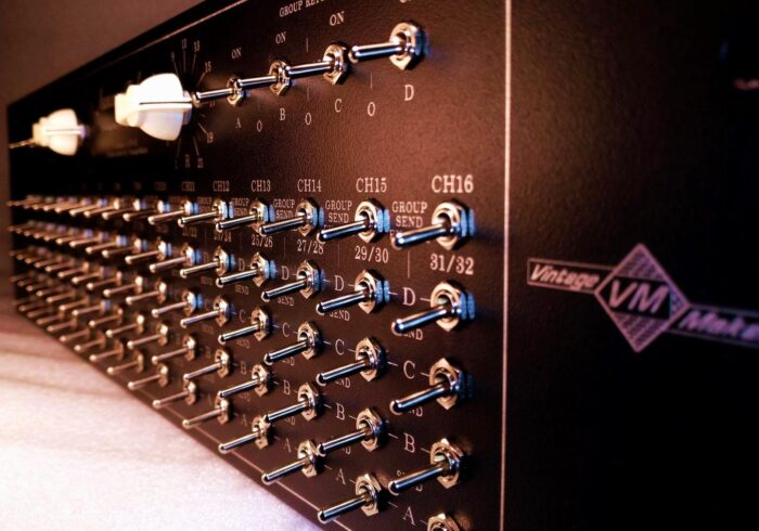 32 in 10 out Multi Bus Matrix Analog Summing Mixer studio 32 in 10 out Multi Bus Matrix Analog Summing Mixer studio