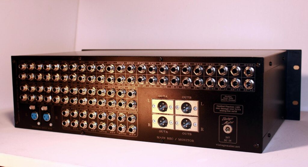74-In 4-Out 4-Master Insert Analog Summing Mixer Neumann