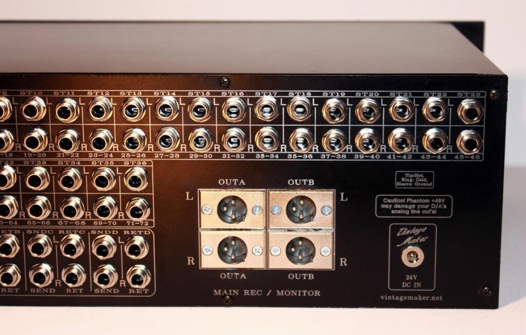 74-In 4-Out 4-Master Insert Analog Summing Mixer Neumann