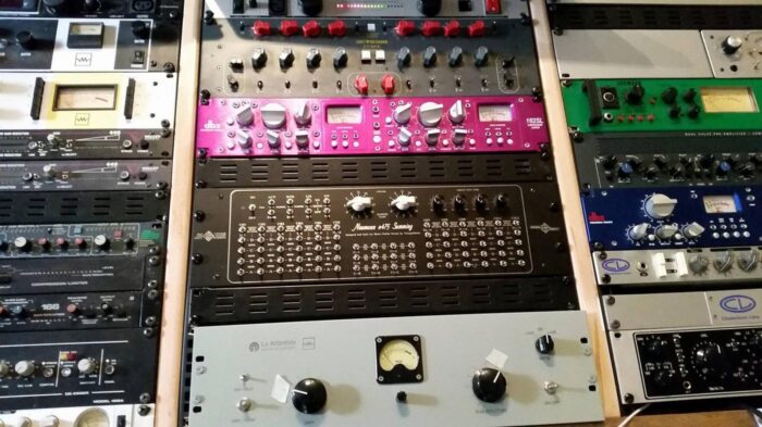 Studio Multi Bus MATRIX Routing Analog Summing Mixer in the studio Studio Multi Bus MATRIX Routing Analog Summing Mixer in the studio