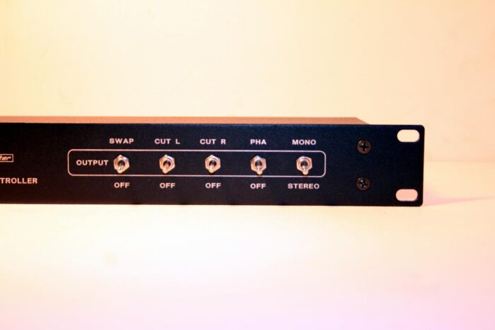 TV DJ studio controller 3 TV DJ studio controller 3