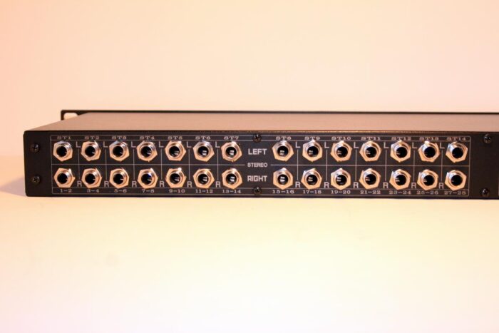 32 channel analog summing mixer 32 channel analog summing mixer