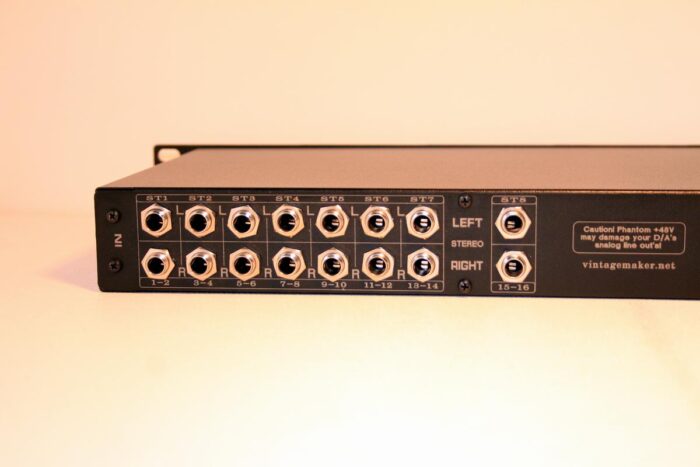 16 channel studio mixer TRS balanced input 16 channel studio mixer TRS balanced input