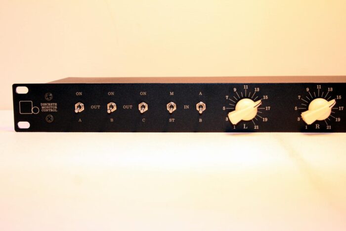 dual attenuator controller 1 dual attenuator controller 1