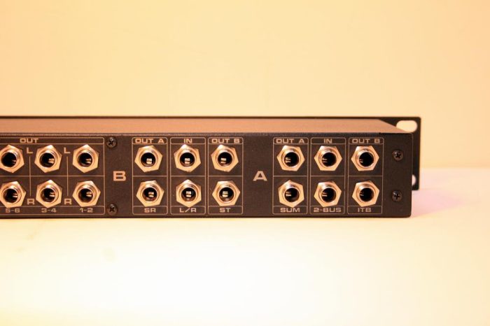 Surround Monitor Switcher control studio 4 Surround Monitor Switcher control studio 4