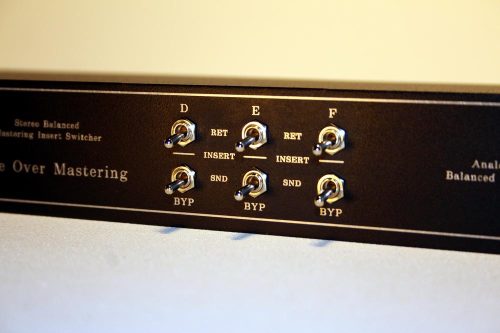 Audio Studio Mastering Insert Bypass 15 Insert bypass switch – outboard chain compressor EQ limiter