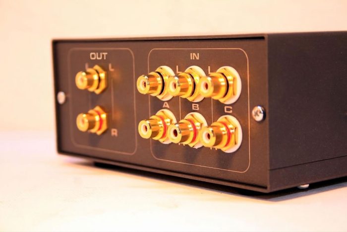 3 way professional RCA Hi Fi Studio Switch 3 way professional RCA Hi Fi Studio Switch